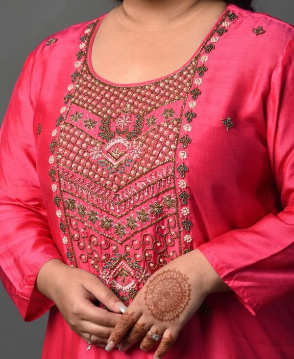 Women's Magenta Pink Dola Silk & Malai Cotton Kurti Set - Image 3