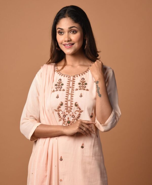 Women's Peach Dola Silk & Malai Cotton Kurti Set - Image 4